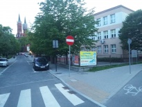 Baner w centrum miasta